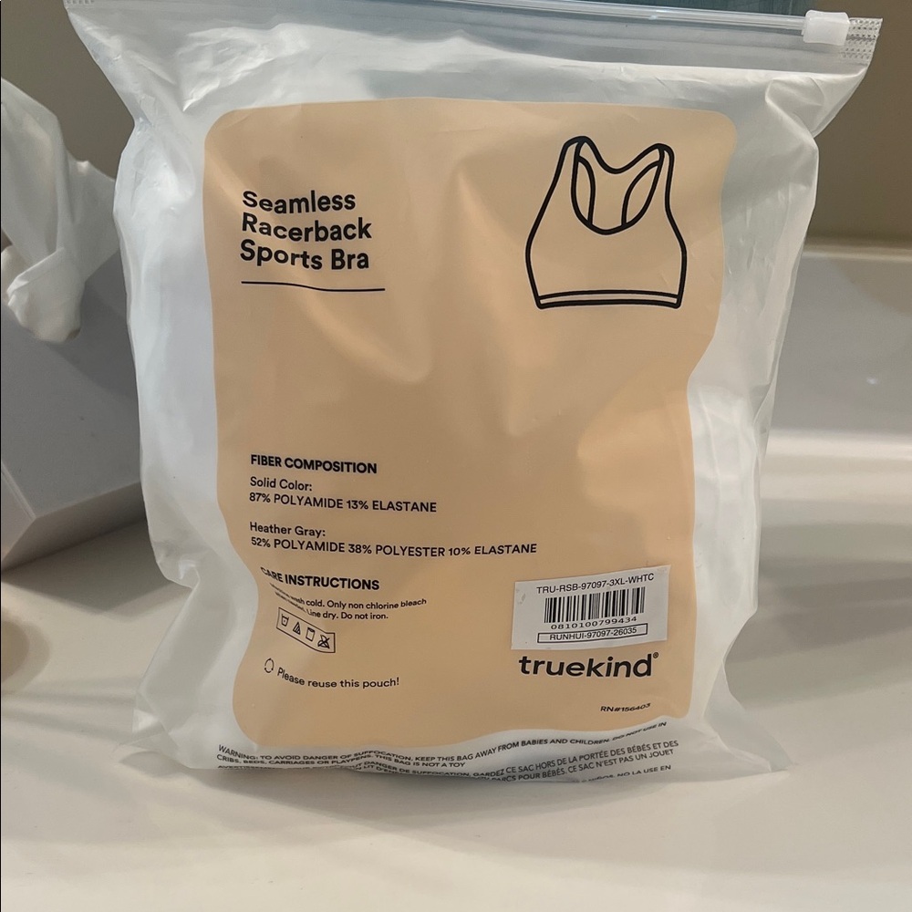 NWT-Truekind by ShapermintSeamless Racerback Sports Bra